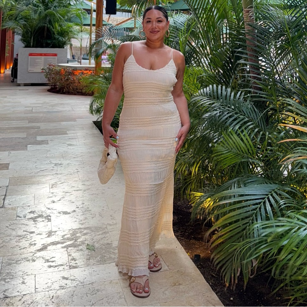 PrettyLittleThing PLT Cream Dress